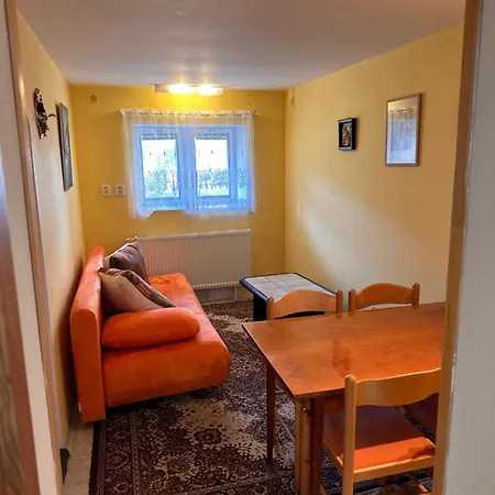 Apartment U Vleku Radvanice (Hradec Kralove)